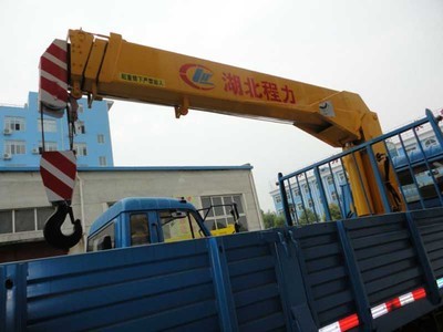 張家界隨車吊采購(gòu)指南 廠家、供應(yīng)商、報(bào)價(jià)與資料查詢