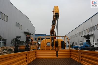 南安隨車吊采購(gòu)指南 渠道、選擇與注意事項(xiàng)